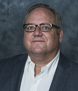 Headshot of Douglas Quakenbos