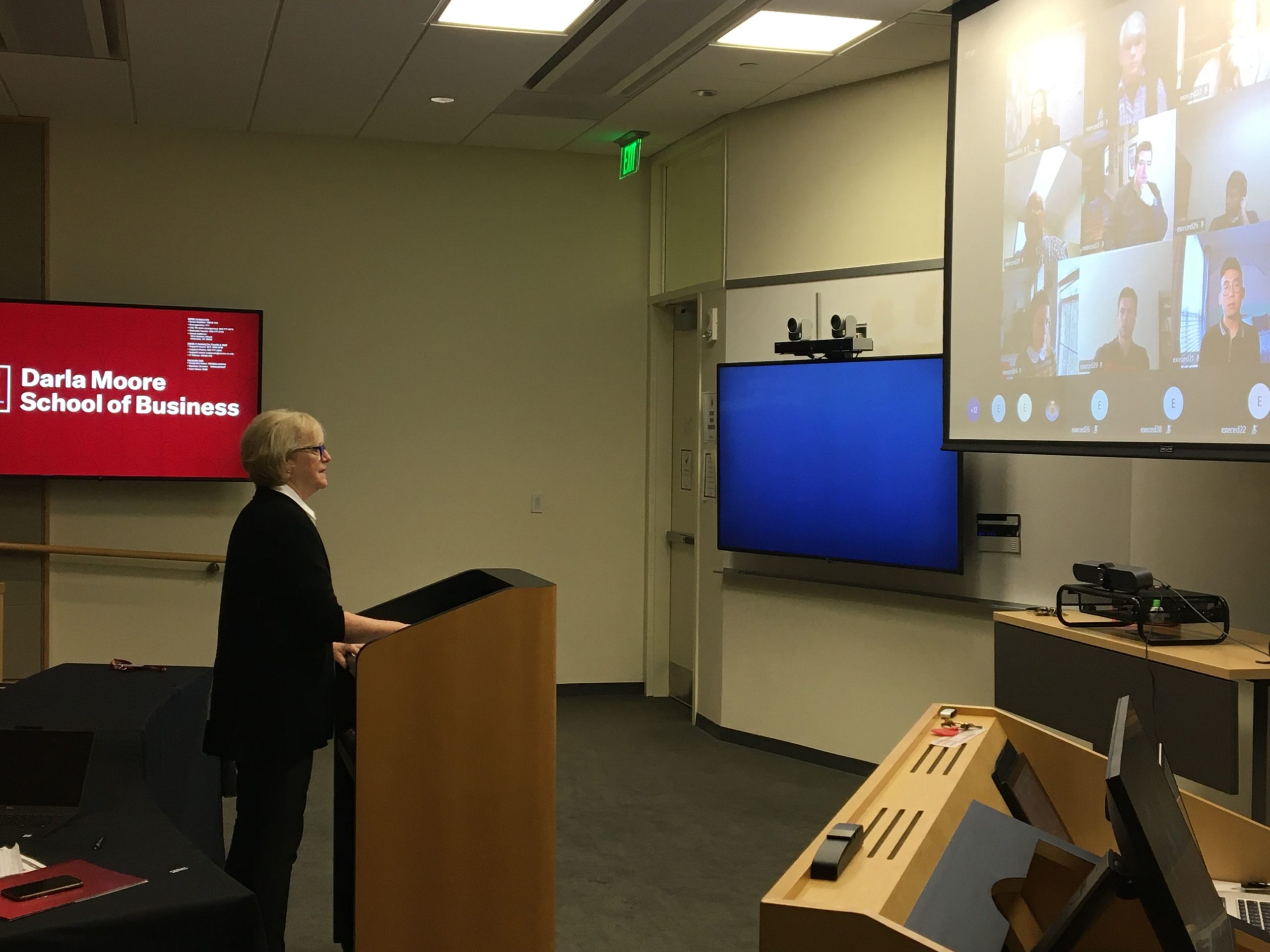 Instructor teaching a class via zoom